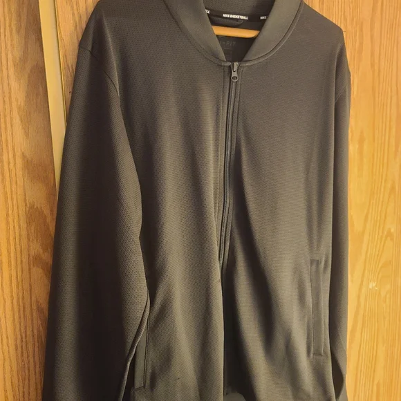 Nike Basketball Athletic Long Sleeve Dri Fit Shirt | Dark Gray - Picture 3 of 6